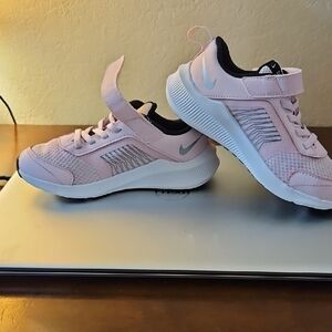Kids Pink Athletic Shoes